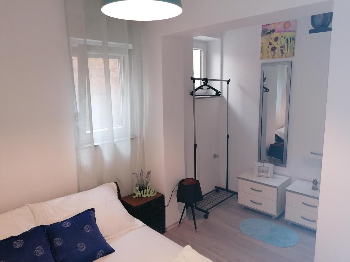 Apartmani Krijesnica Сен Екстериор снимка