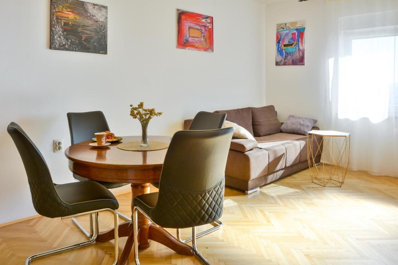 Apartmani Krijesnica Сен Екстериор снимка