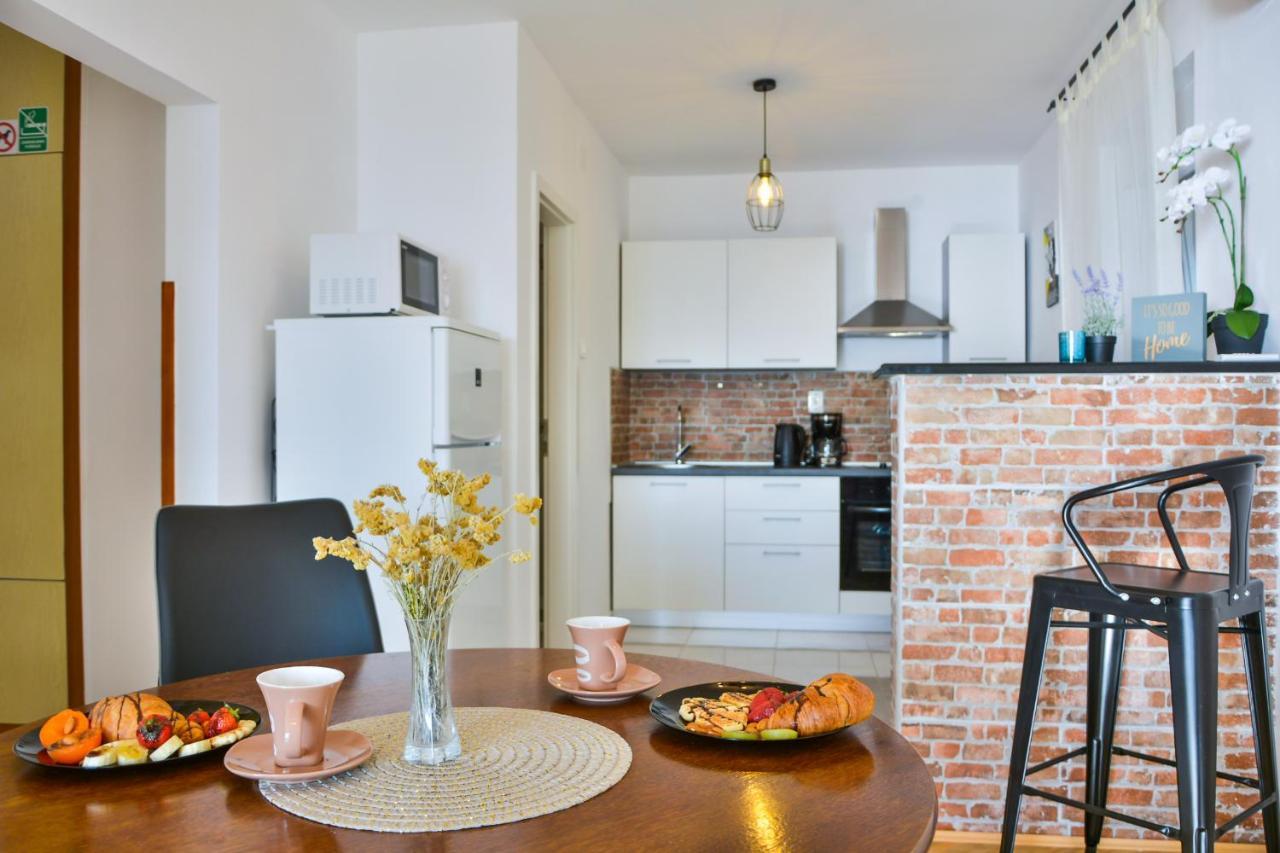 Apartmani Krijesnica Сен Екстериор снимка