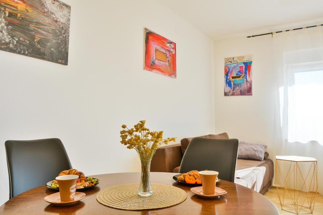 Apartmani Krijesnica Сен Екстериор снимка