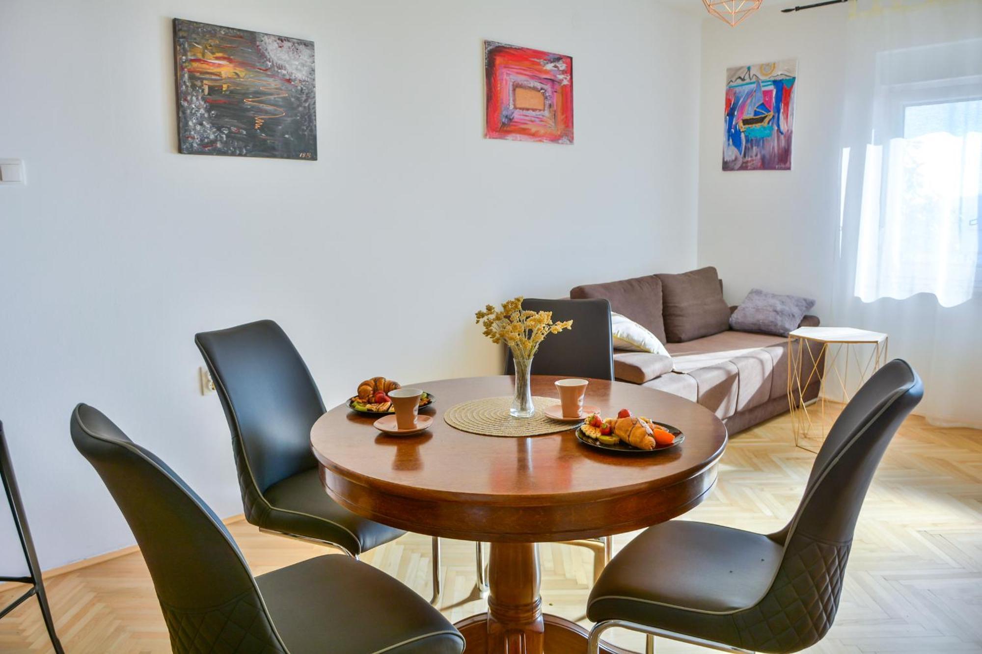 Apartmani Krijesnica Сен Екстериор снимка